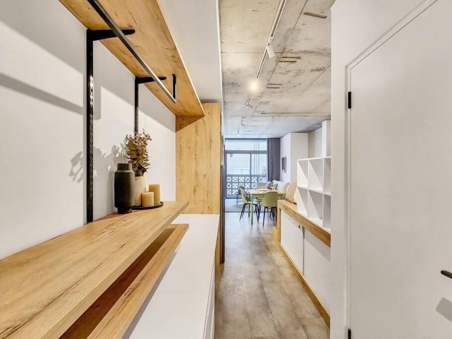 Stylish With Pool Access Cape Town